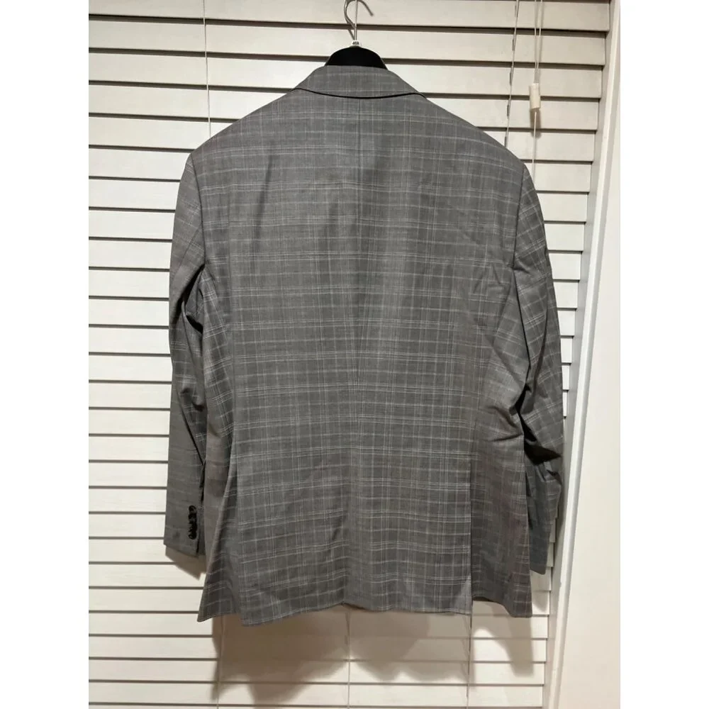 Hugo Boss‎ Italian Wool Gray 2-Piece Suit - NWT Size 46R MSRP $795